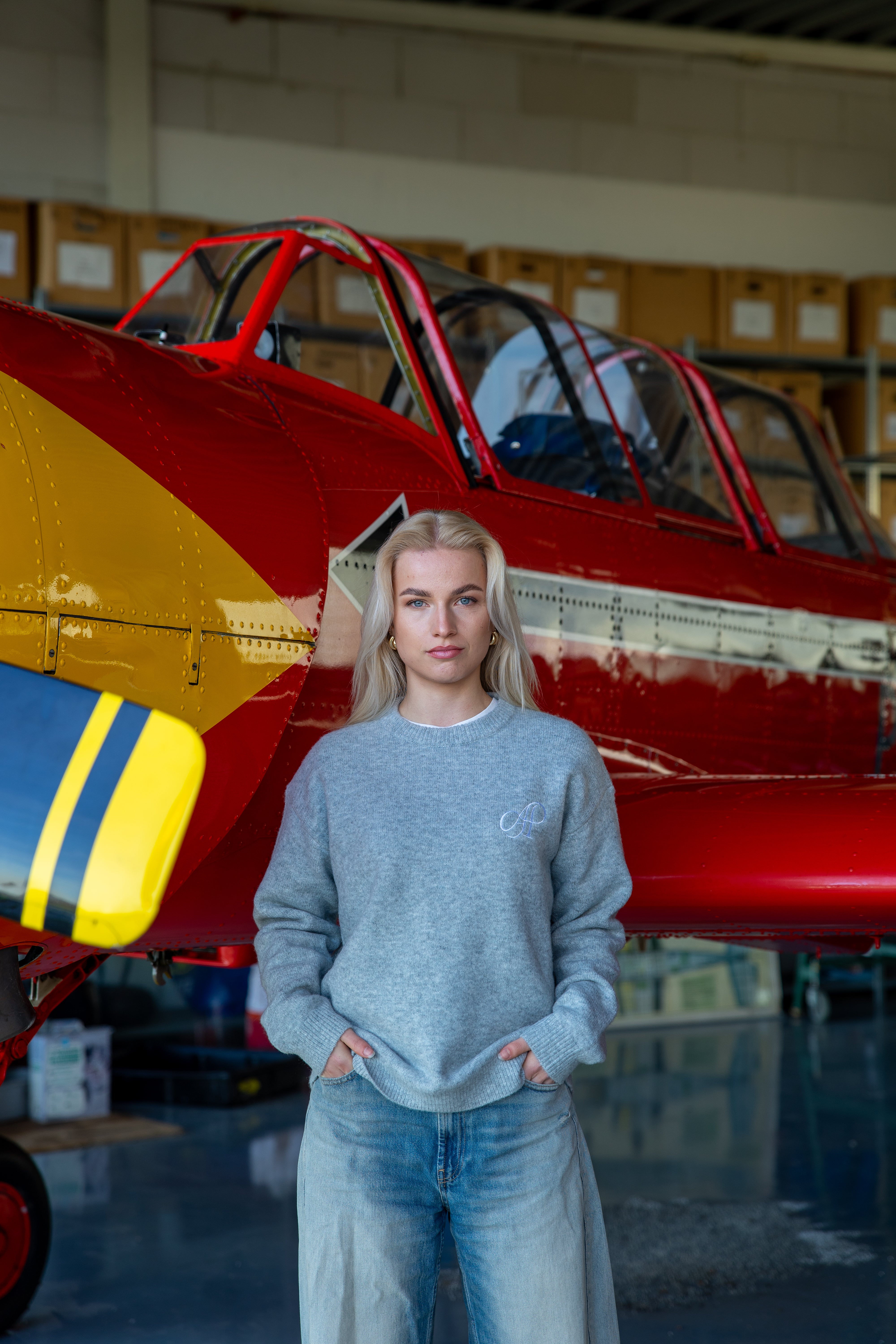 Merino Knit Trui – Grijs (Wit Logo) (WOMEN)